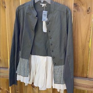 Women’s buckle top